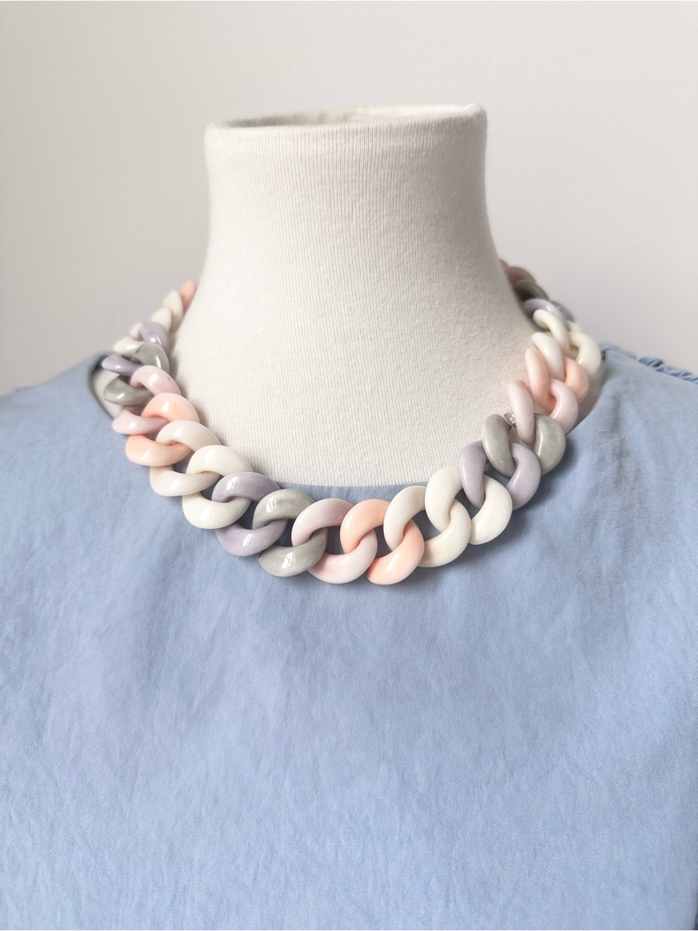 Vintage Pastel Multi-Link Chain Resin Necklace - Women Jewelry
